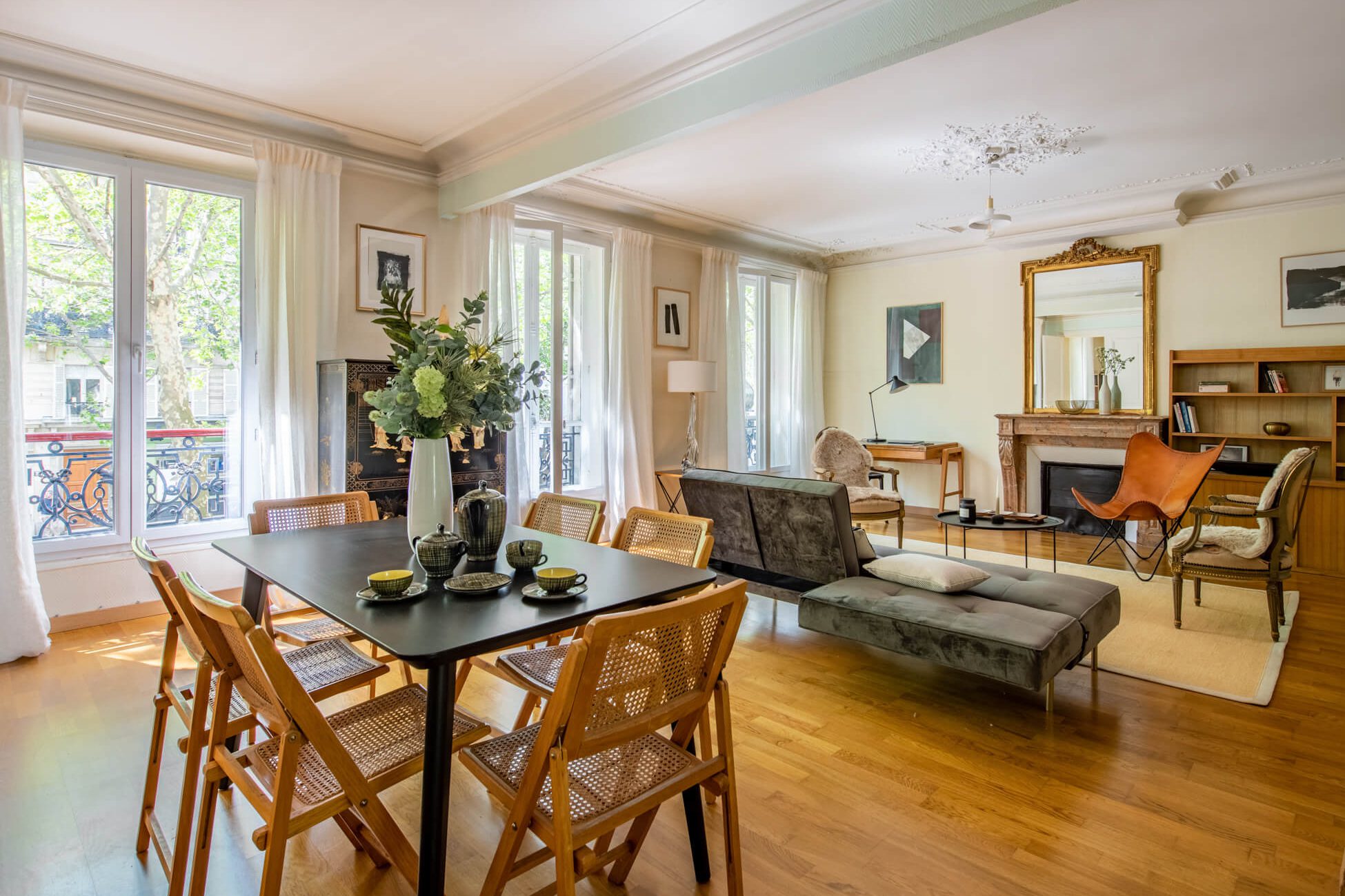 vue générale du double séjour de l'appartement en vente Gare de Lyon à Paris dans le 12ème arrondissement. 21juin.immo, Patrice Juin.