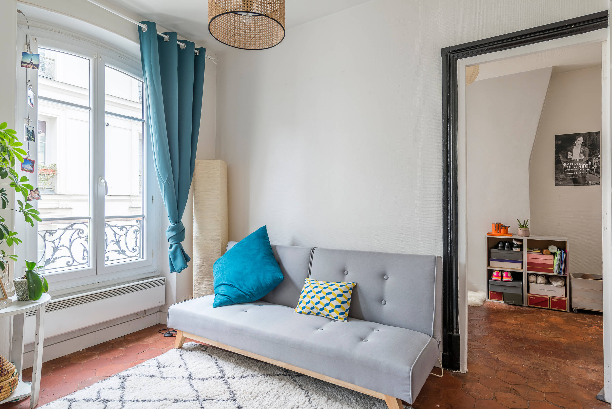 vue de la pièce principale d'un appartement en vente rue de vaucouleurs à Paris 11. 21jui.immo