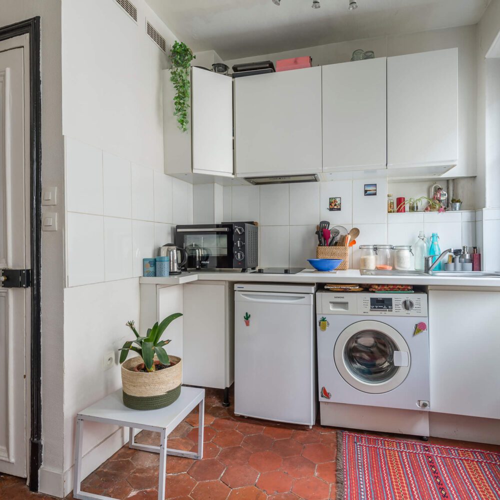 zoom sur la cuisine d'un apparetement en vente à Paris 11 au métro couronnes. Immobilière 21juin